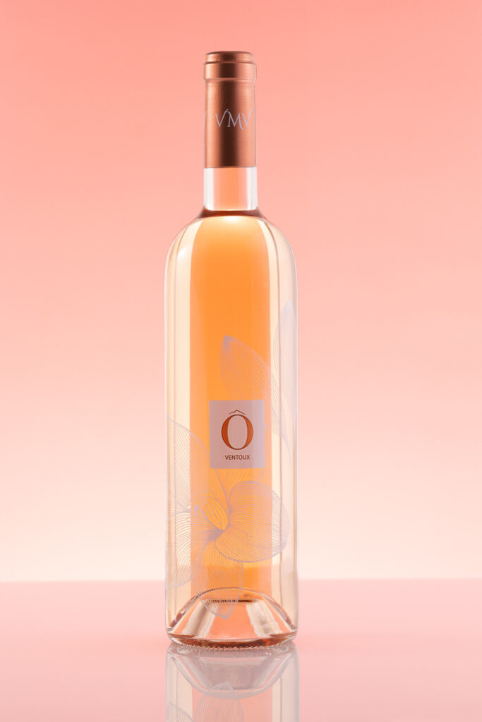 Packshot vin rosé fond rose studio Valence