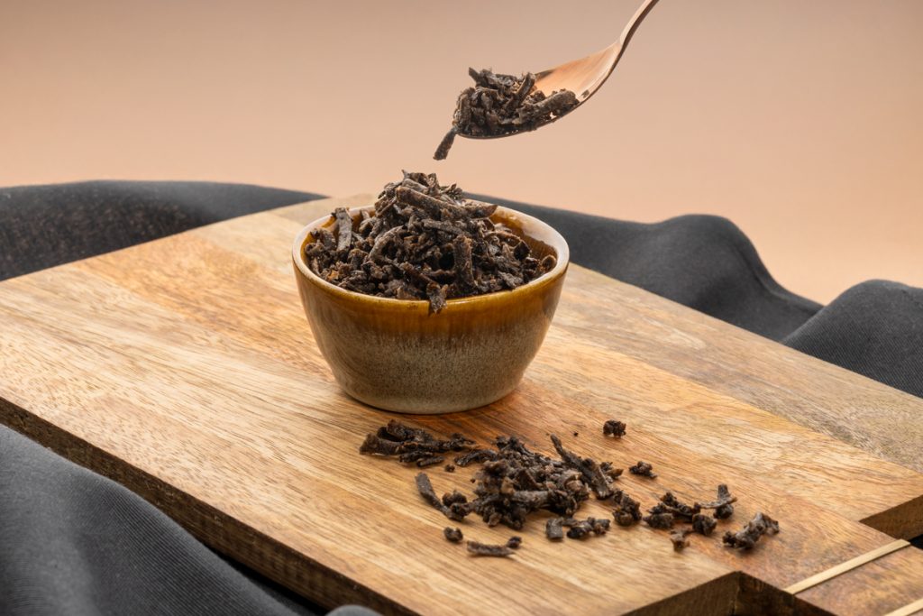 Truffe râpée en copeaux – photo culinaire packshot Drôme