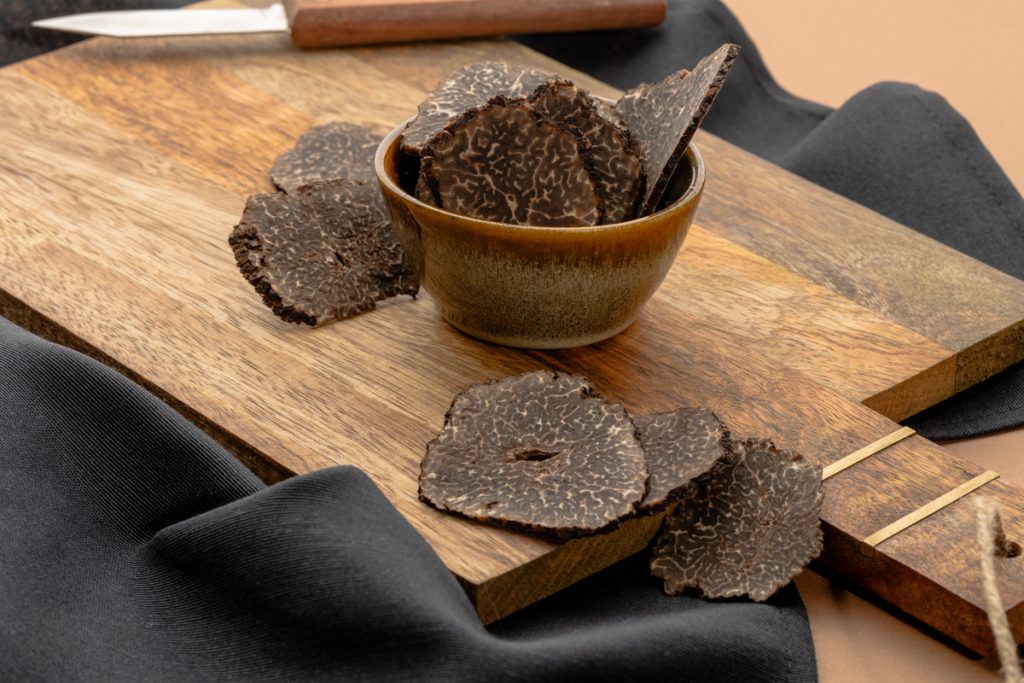Truffe tranchée – mise en lumière studio culinaire Valence